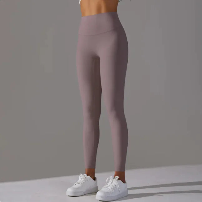 Seamless Nude-Feel Yoga Leggings – Ultra-Soft Second Skin Fit for Gym, Cycling & Everyday Wear
